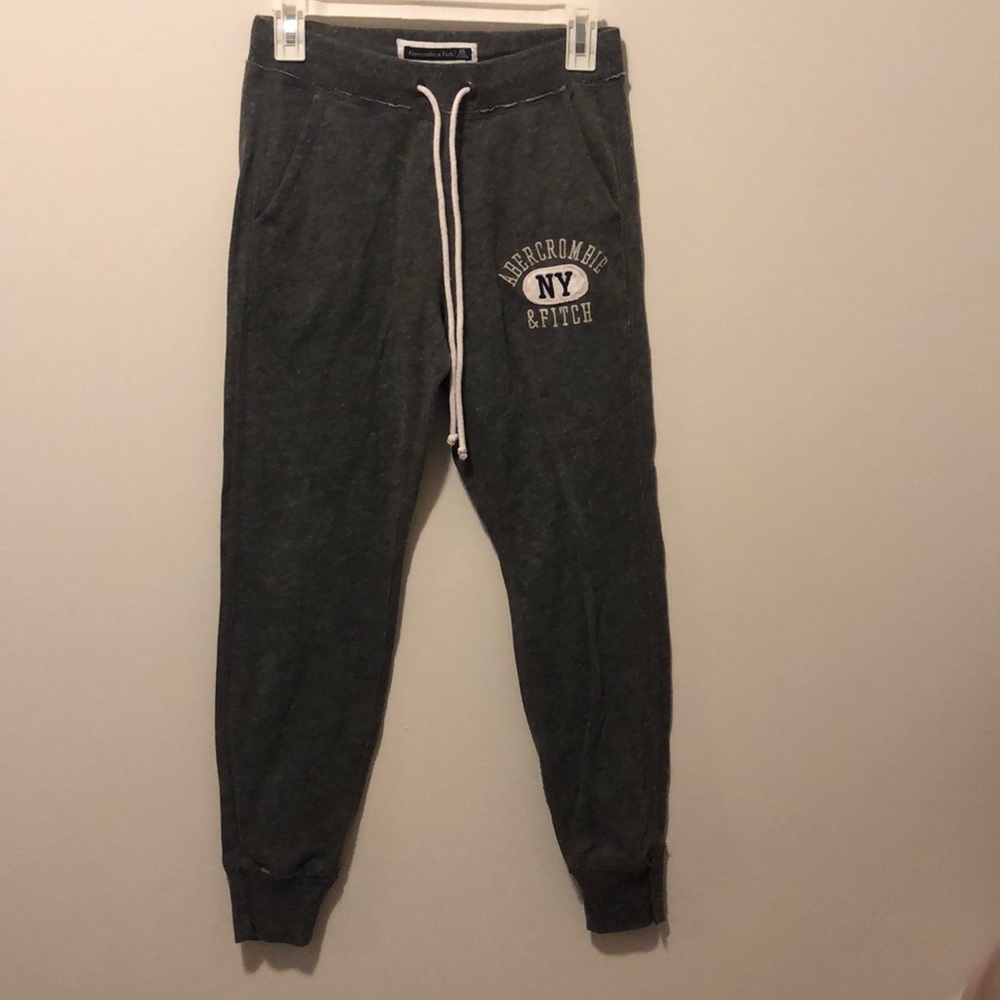 ABERCOMBIE AND FITCH sweatpants